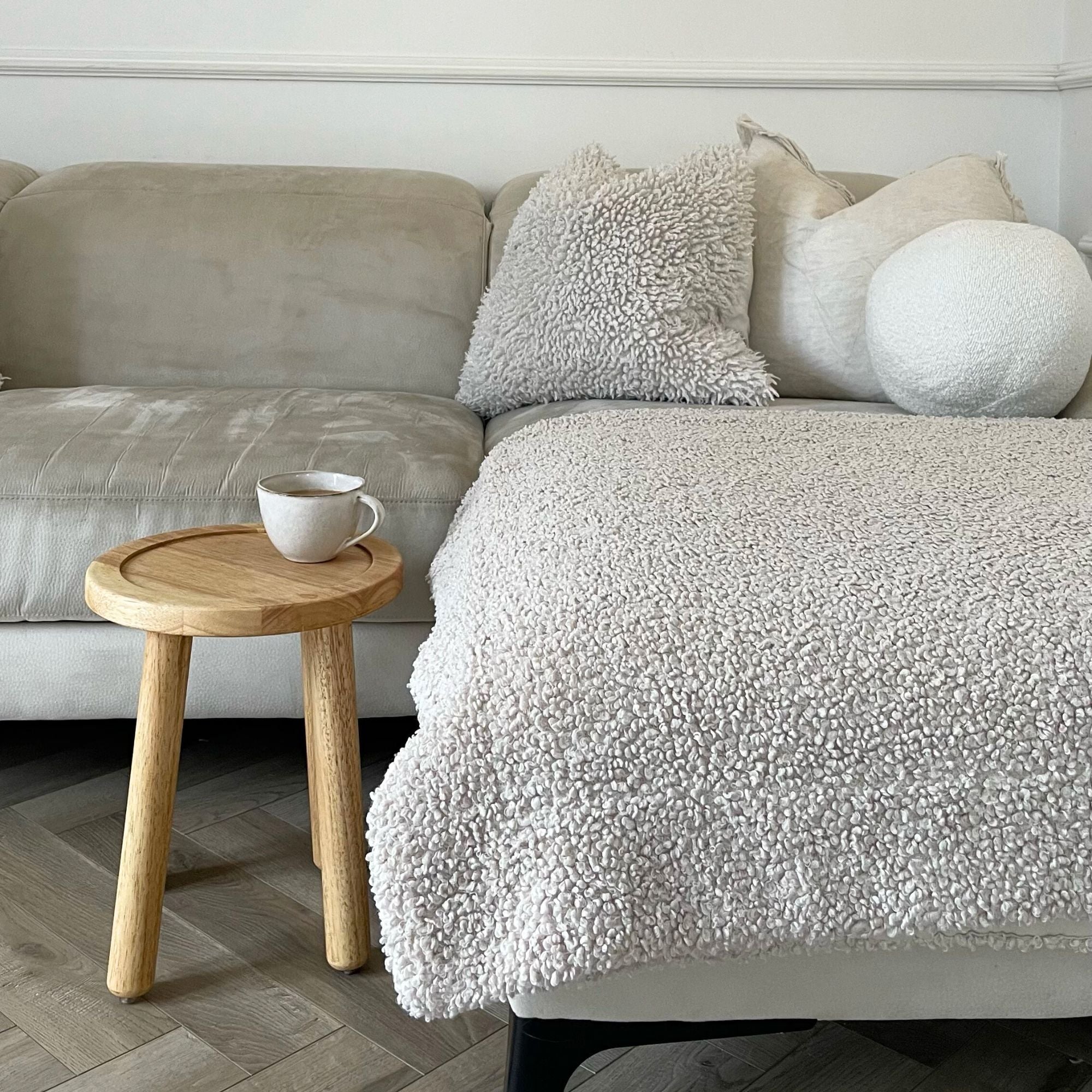 Rustic Small Wooden Stool - Milking stool - Oxford Stool Masterplank UK