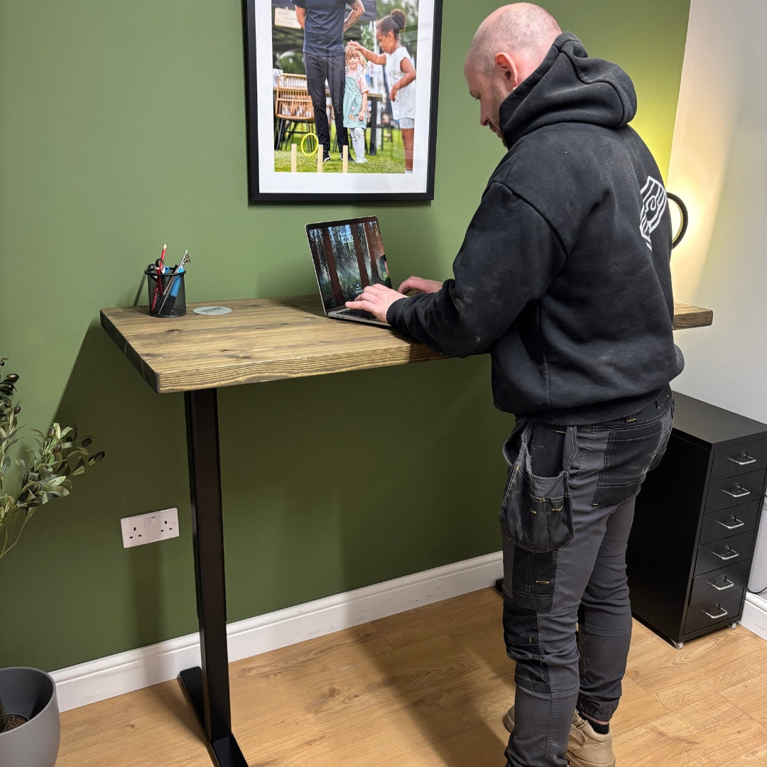 Standing desk adjustable Height - Rustic Oak