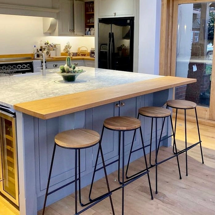 Breakfast bar