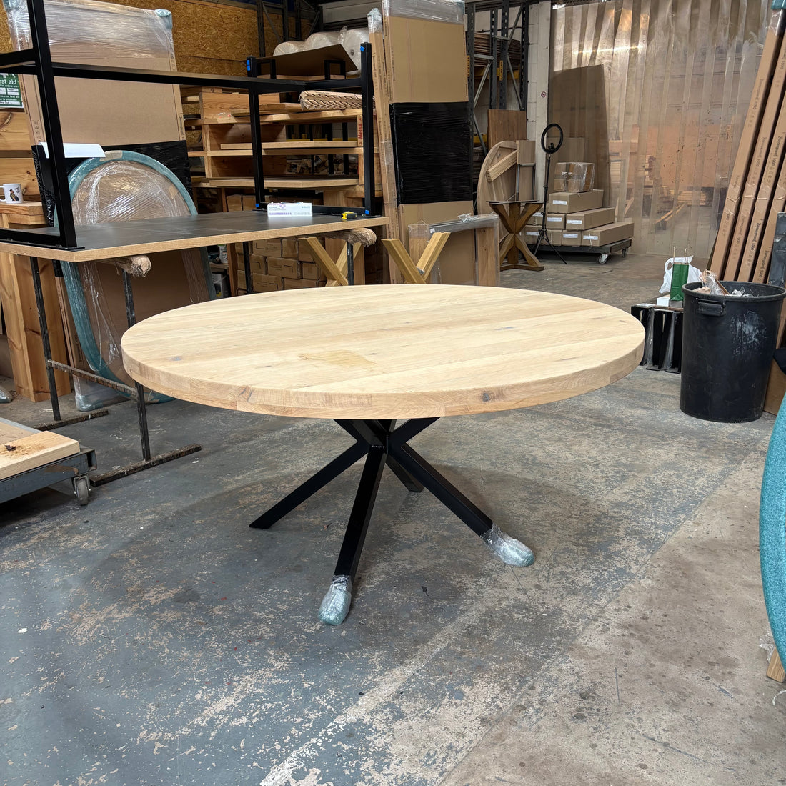Ex Demo - Solid Oak Round 160cm Table with Central legs 6cm Thick