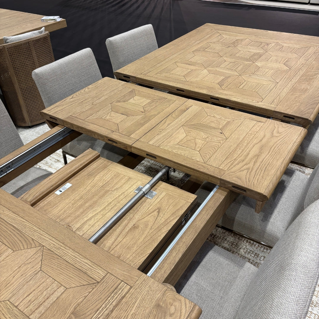 Furntin Central Extending Solid Oak Dining table