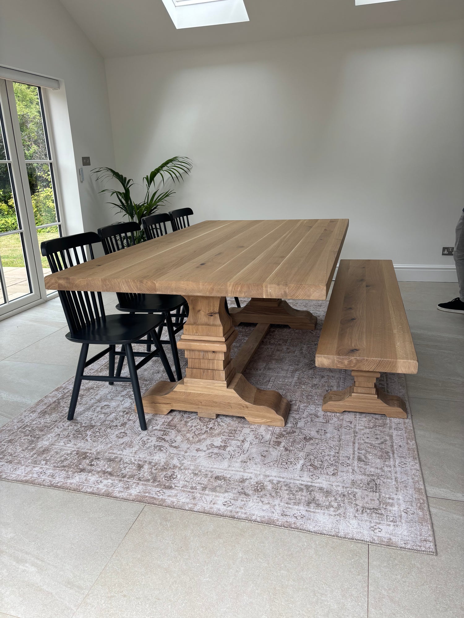 Luxor Solid Oak Dining Table Set - Oak blocked legs